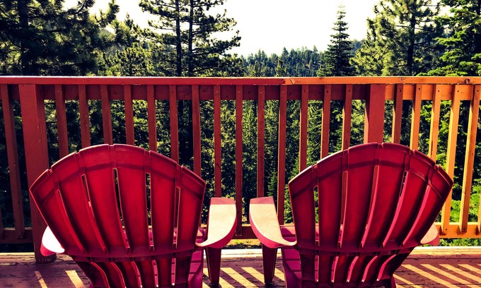 Upper Kingsbury House | Tranquil mountain Retreat near ski-resort, casinos, and Zephyr Cove