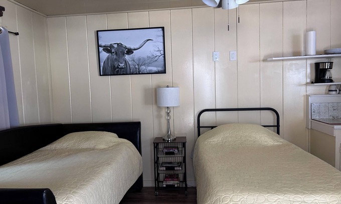 Salinas Apartment | Tranquil studio with WiFi in sunny outskirts Salinas