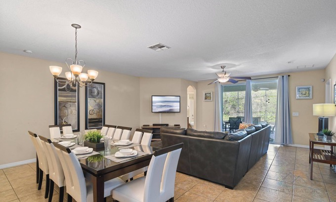 Calabria Villa | Tranquil Terrace - Family Friendly - 10 Minutes to Disney!