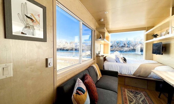 Pear Park House | Tranquil Tiny House Hideaway in Colorado: Peaceful Waterside Bliss in Grand Junction