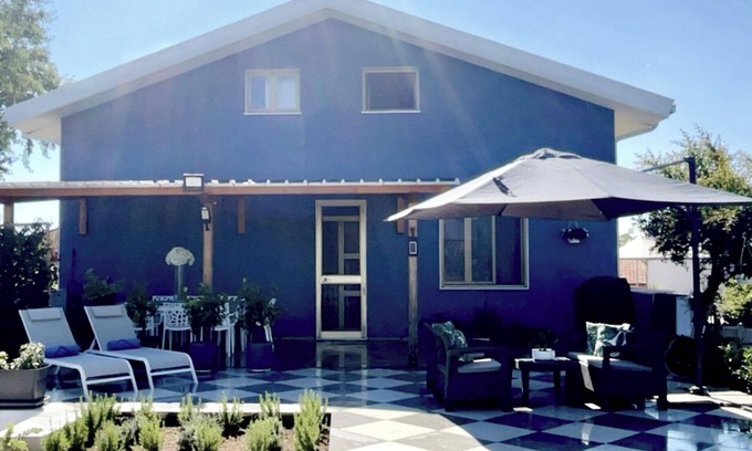 Giuliano Teatino Villa | Tranquil Villa Retreat in Giuliano Teatino