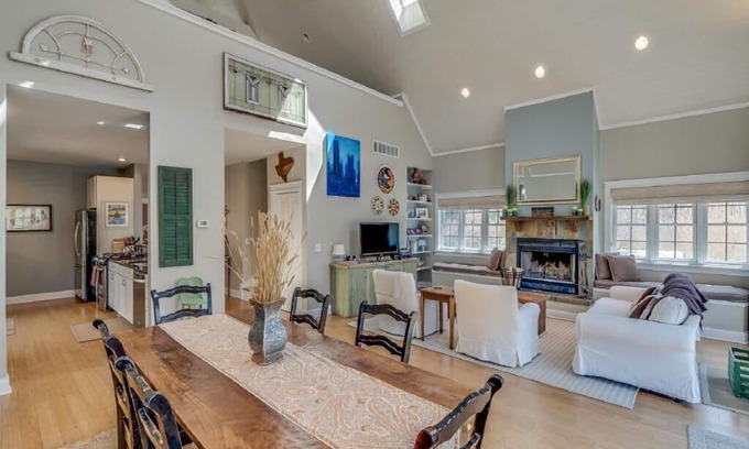 New Buffalo Cottage | Tranquil Wooded Retreat – Walk to Beach & Downtown | Tallgrass Cottage