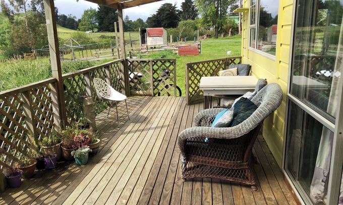 Rangiwahia Cottage | Tranquility in Rangiwahia. Bush walks, tramp the Ruahines and Rangiwahia hut.