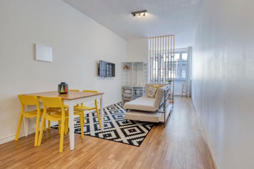 Centro / Baixa Apartment | Travel & live Santa Catarina apartment