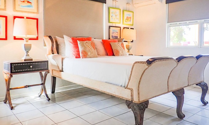 Playa House | Treasure By The Sea Kas di Amor 2 Bedroom House