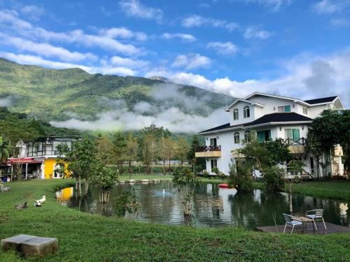Shoufeng Bed & Breakfast | Tree Lake B&B Hualien