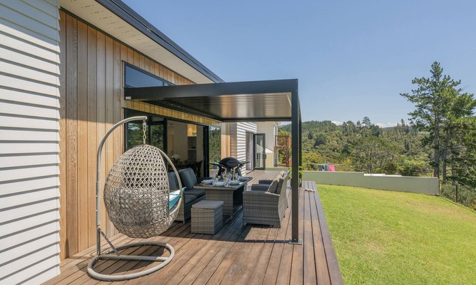 Whangamata House | Treetop Bach - Whangamata Holiday Home