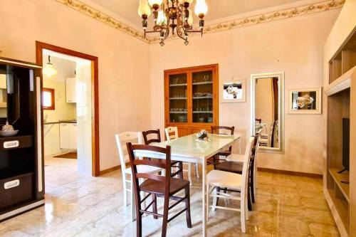 Minori House | Trekking Lovers Vacation Home with Town View