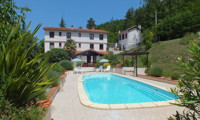 Sahorre Apartment | Tres Estelles @ La Chataigneraie - 2 bedroom appt with pool and mountain views