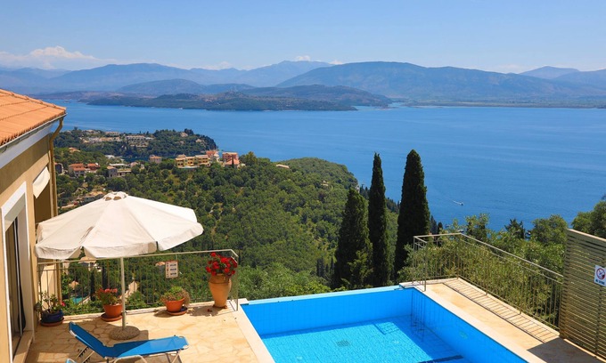 Kentroma Villa | Triantafyllo: Stunning views, near Agni - Kalami, pool