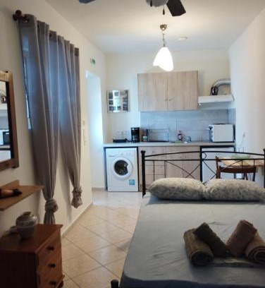 Kithira House | Trifyllianika Calm View