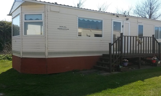 Aldborough House | Trimingham Pk; SunRise Caravan 149, SEAVIEW Gt Sunrises, Cromer/NORTH Norfolk