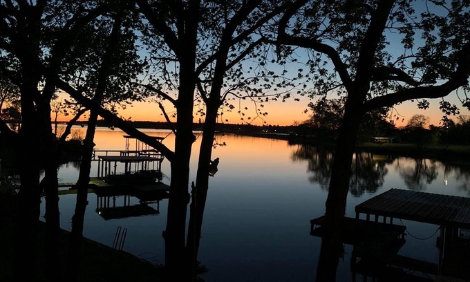 Trinity House | Trinity Chalet, Lakefront Downstairs Home w/, Covered Patio! Sleeps 3