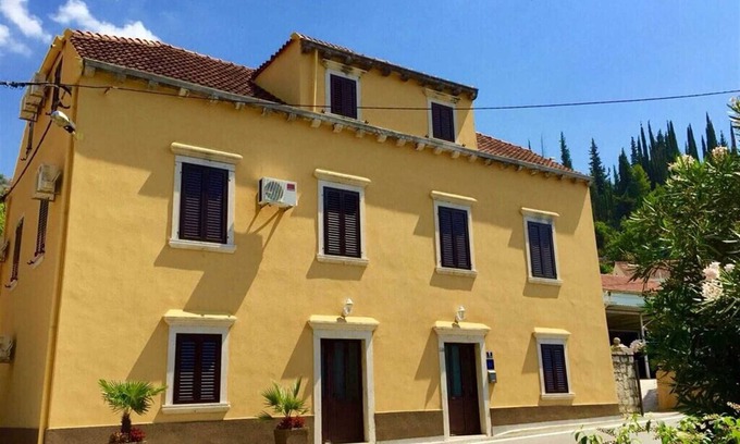 Trsteno Apartment | Triple room with private external bathroom - Rooms Mozara