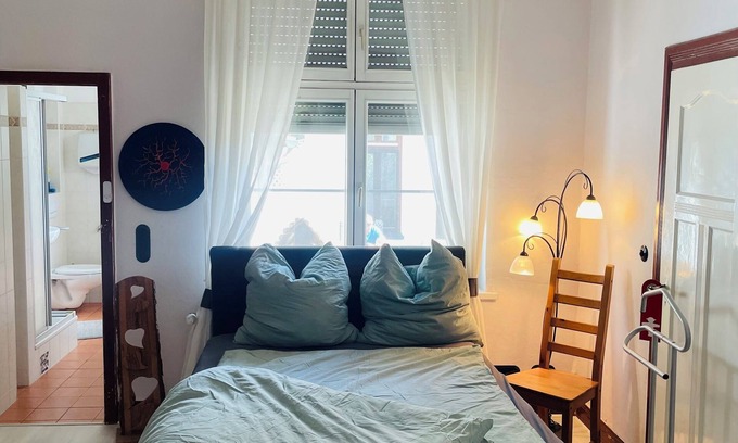 Troisdorf-West Apartment | Troisdorf - City - 145 sqm - 6 persons