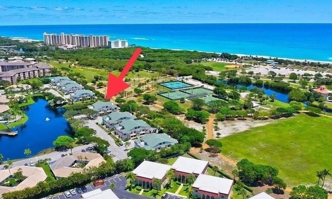 Bella Vista Condo | Tropical Getaway in Jupiter, Fl - Bella Vista on the Park.