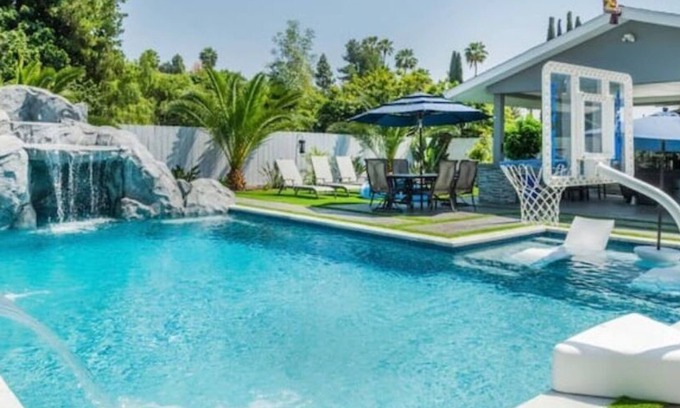 Mount Helix House | Tropical Oasis w/hot tub, heated pool, waterfall