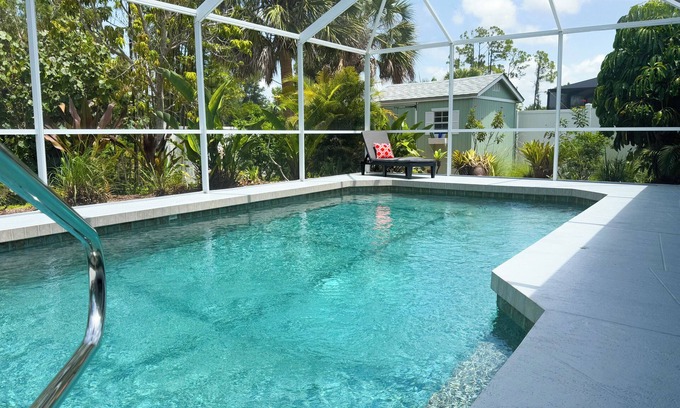 Englewood East Villa | Tropical Paradise near to Manasota Key, private heated pool, Wifi