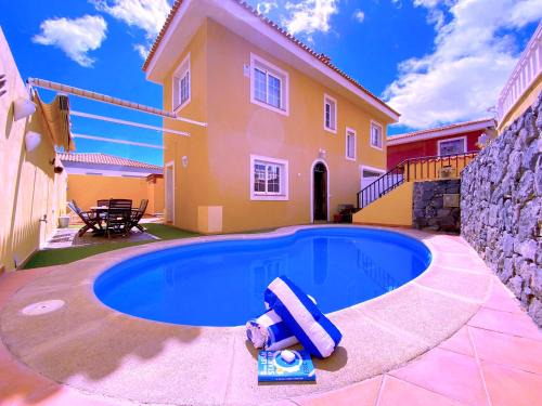San Isidro Villa | Tropicalidays Villa Cardones