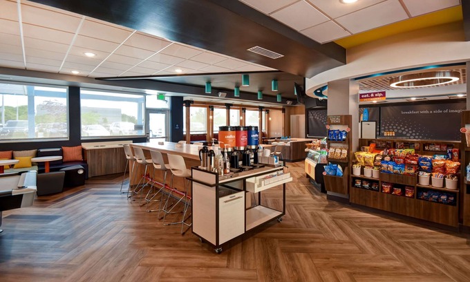 Salt Lake City Hotel | Tru by Hilton Salt Lake City Airport