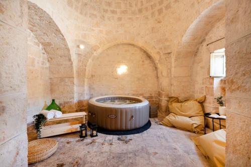 Cisternino Apartment | Trullo in Ulivi incantati JACUZZI-FREEPARKING-FREEEWIFI