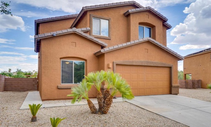 Casas Adobes House | Tucson Getaway 7 Mi to Saguaro National Park!