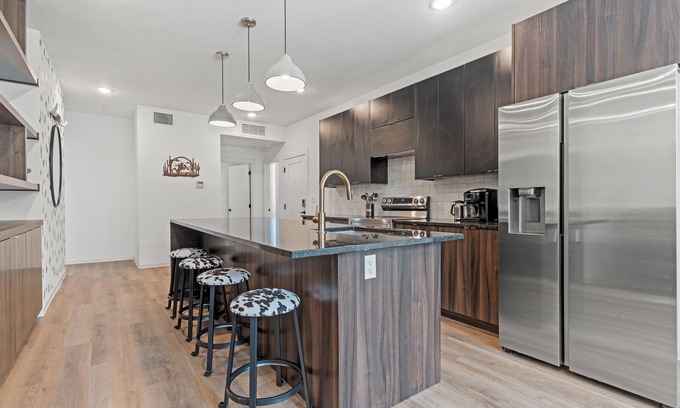 Shawnee Apartment | Tumbleweed - Walkable + Dog Park + Balcony + Garage