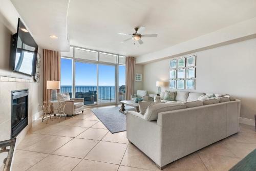 Orange Beach House | Turquoise D706