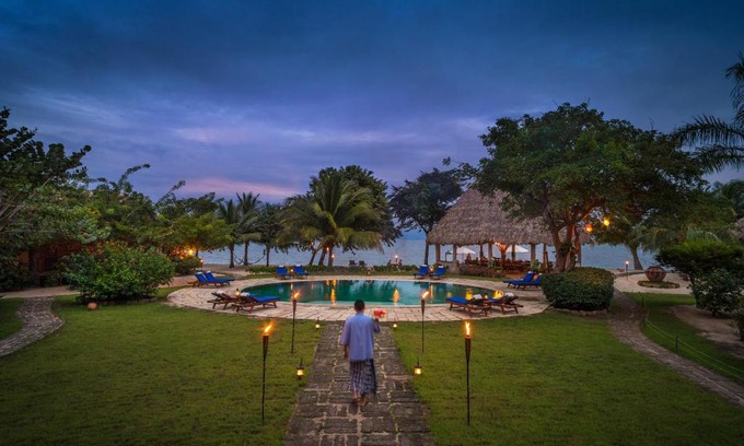 Placencia Hotel | Turtle Inn by Francis Ford Coppola