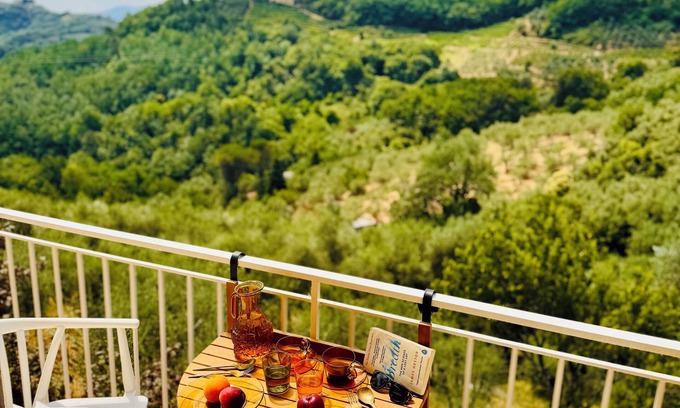 Aquilea Apartment | Tuscan Duplex with Breathtaking Views just 10 minutes away from Lucca