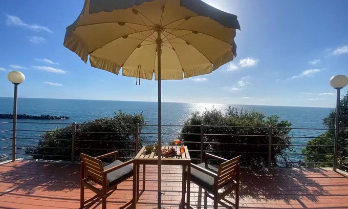 Rosignano Marittimo Apartment | TUSCAN SEAFRONT APARTMENT WITH PRIVATE ACCESS TO THE SEA