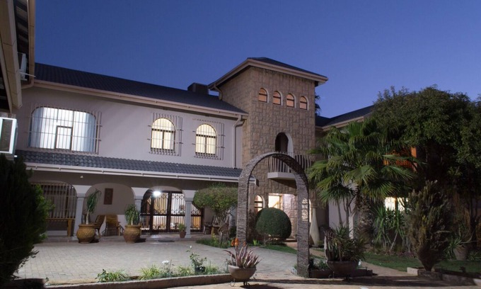 Vryburg Hotel | Tuscany Boutique Hotel