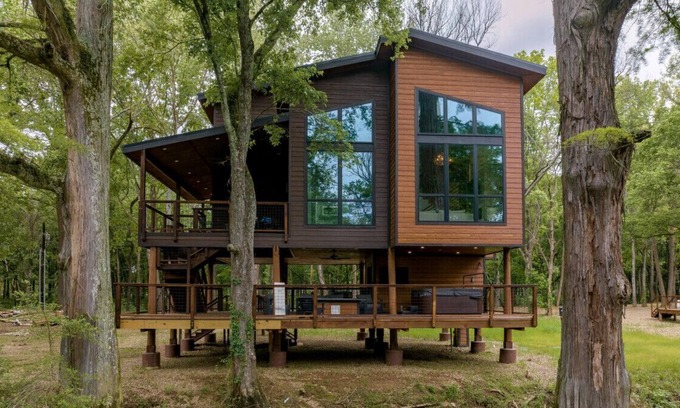 Broken Bow Cabin | Twin Cypress Luxury Cabin on the River in Broken Bow