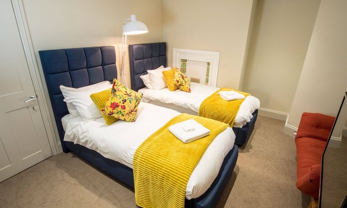 Cambridge City Centre House | Twin Room at Regency Guest House