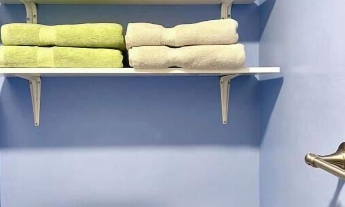 Renton House | Two Bed Guest Suite