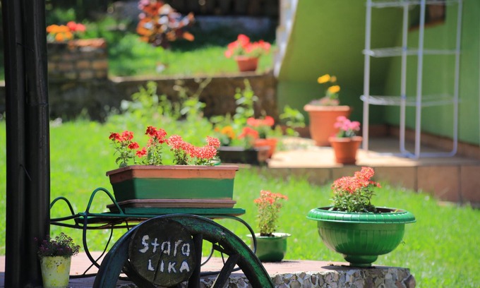 Perusic Apartment | Two bedroom apartment (pet friendly) Perušić, Velebit (A-17540-a)