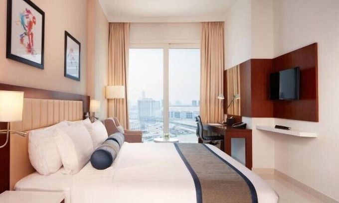 Dubai Sports City Apartment | Two Bedroom Apartment In Sports City By Luxury Bookings