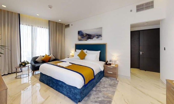 Al Mankhool Apartment | Two Bedroom Apartment Near Al Maya Supermarket By Luxury Bookings