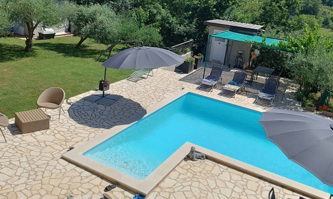 Kastel Apartment | Two bedroom apartment with balcony Kaštel, Central Istria - Središnja Istra (A-21309-a)