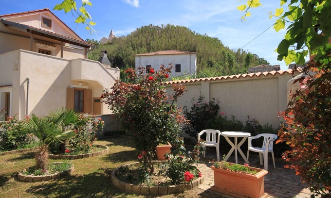 Susak Apartment | Two bedroom apartment with terrace Susak, Lošinj (A-8050-d)