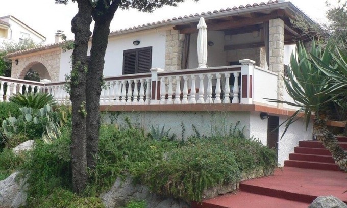 Barbat na Rabu Apartment | Two bedroom apartment with terrace and sea view Barbat, Rab (A-24215-a)