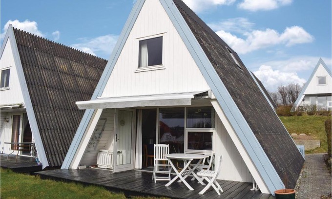 Knebel House | Two-Bedroom Holiday Home In Knebel