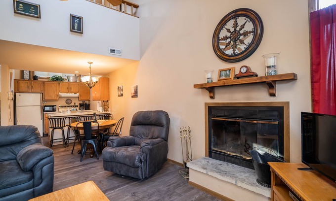 The Galena Territory House | Two Bedroom + LOFT, Cozy Golf View Villa, Fast WiFi