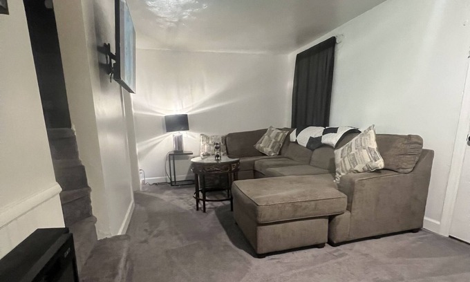 Decatur House | Two bedroom retreat