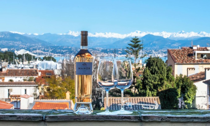 Antibes Old Town Apartment | Two bedrooms with a fantastic view in Antibes old town