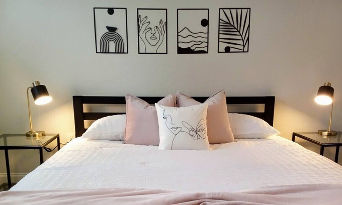 Daytona Beach Apartment | Two Bella - 2 Bdrm Luxury Apt - POOL - 4 Mi to Beach