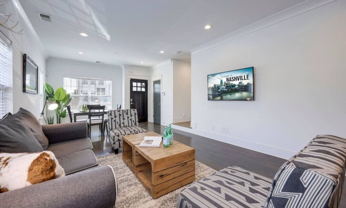 Nashville House | Two Elegant Townhomes - Perfect for Large Groups