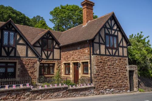 Dunster House | Two Grooms Cottage Dunster