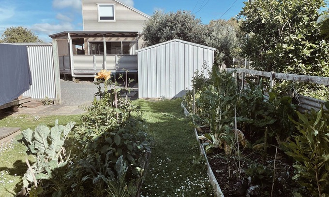 Raglan House | Two Homes, One Property!