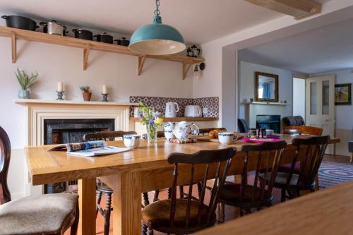 New Forest District House | Two Sides Cottage